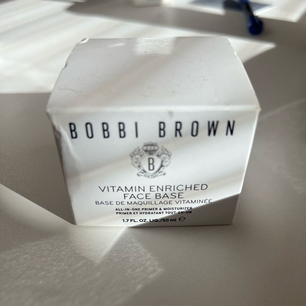 Bobbi Brown Vitamin Enriched Face Base